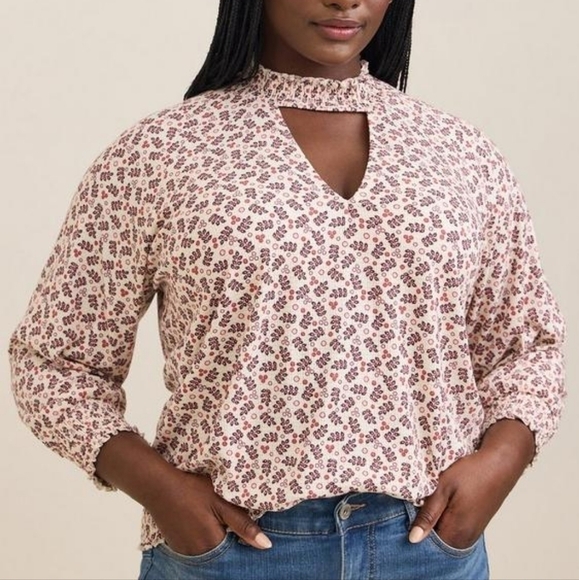 1X - Torrid | Textured Jersey Choker Neck Smocked Bottom Top - Picture 1 of 5